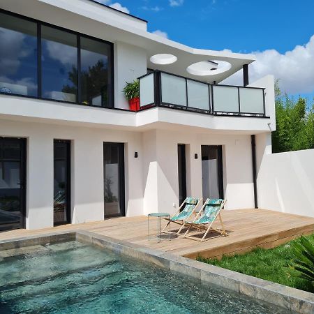 Villa Nc30 , Chambres Privatives Deluxe ラ・ロシェル エクステリア 写真