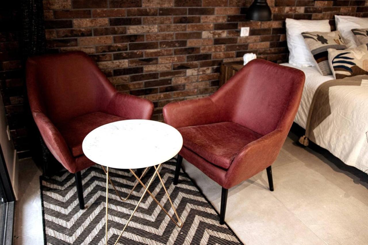 Villa Nc30 , Chambres Privatives Deluxe ラ・ロシェル エクステリア 写真