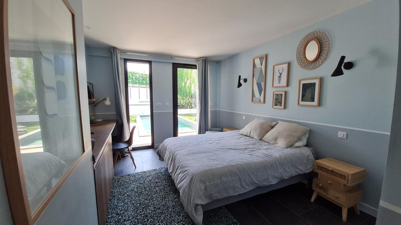 Villa Nc30 , Chambres Privatives Deluxe ラ・ロシェル エクステリア 写真